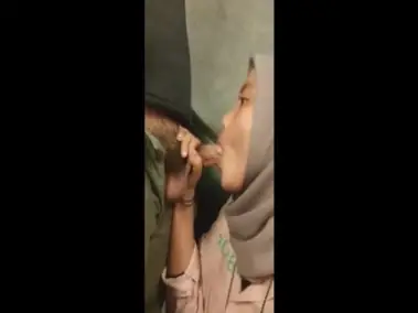 Bokep Indo Istri Saleha Nurut Apa Kata Suaminya di Kasur